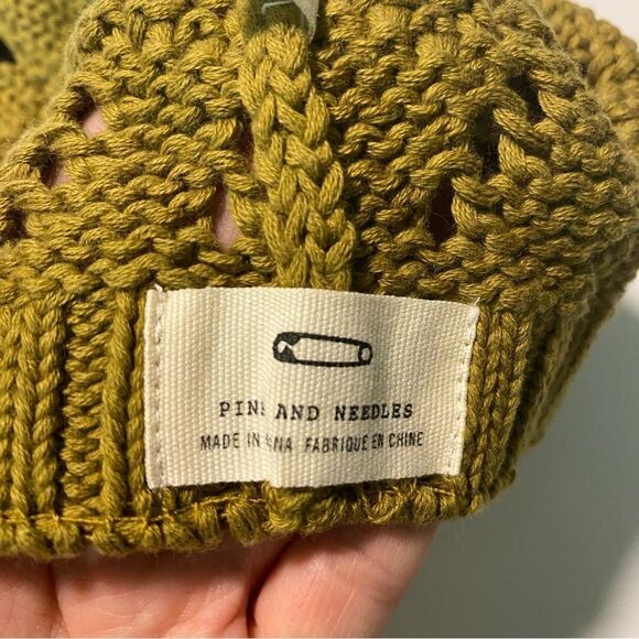 Urban Outfitters Pins & Needle open knot green scull beanie hat - Picture 6 of 8